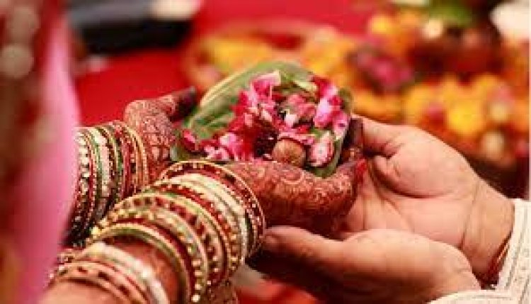 संसद की समिति करेगी लड़कियों की शादी की उम्र बढ़ाने वाले बिल पर मंथन, सरकार ने की सिफारिश