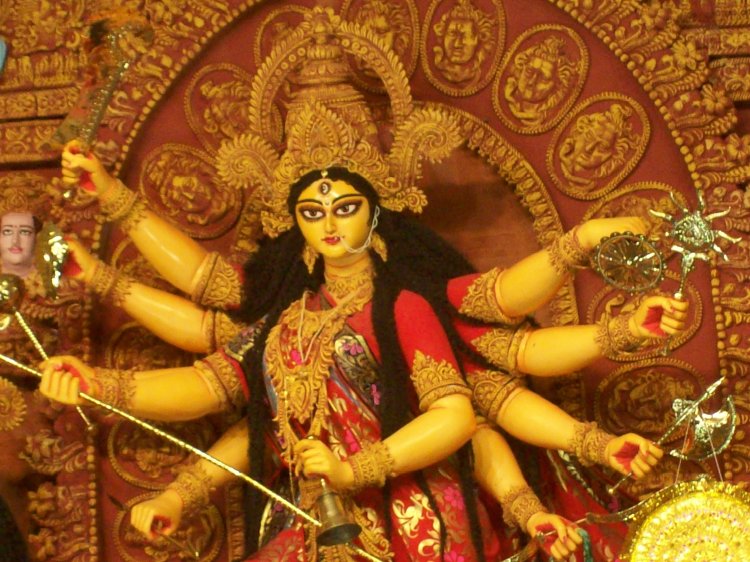 विजय दशमी पर मां दुर्गा को अर्पित किया जाता है सिंदूर,  जानें विजयदशमी का महत्व ...