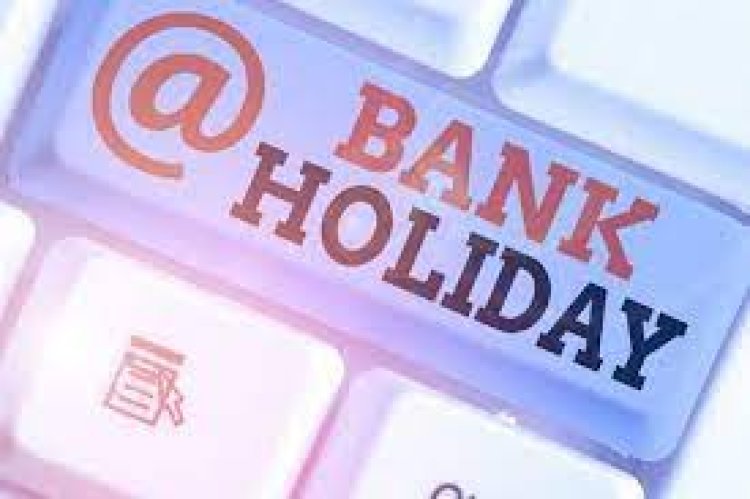 आज मंगलवार को भी बैंकों की शाखाओं में कामकाज ठप है और  अक्‍तूबर में कितने दिन रहेंगे बंद....?   लोगों को अपने जरूरी काम ऑनलाइन से ही निपटाने पड़ रहे हैं.