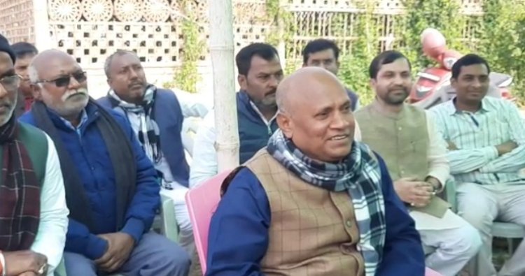 आरसीपी सिंह ने अपने गाँव मुस्तफापुर में प्रेस कॉन्फ्रेंस कर एक बार फिर जमकर नीतीश कुमार पर हमला बोला