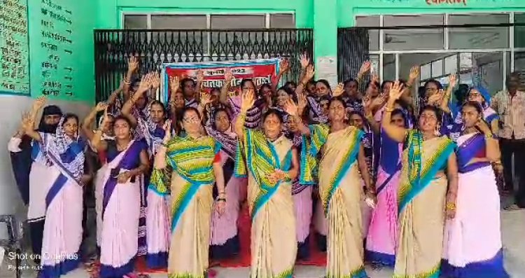 मोतिहारी में आशा फैसिलिटेटर व आशा कर्मी की हड़ताल से स्वास्थ्य व्यवस्था चरमराई