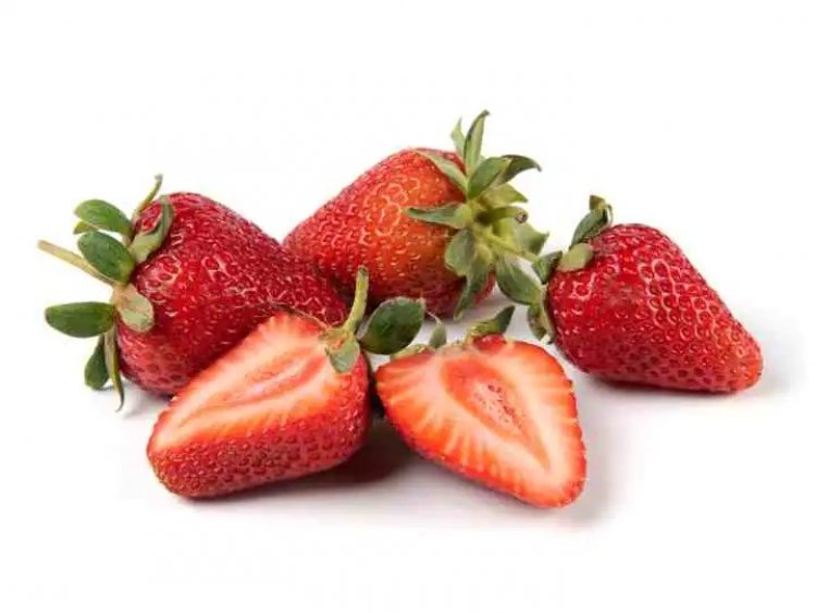 स्ट्रॉबेरी में छिपे हैं कई गुण, इन समस्याओं को करता है दूर