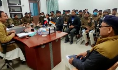 एसपी ने सभी थानाध्यक्ष को लॉक डाउन में छूट के बाद , बुलाई गई बैठक |