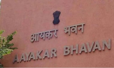 दैनिक भास्कर ग्रुप के दफ्तरों पर इनकम टैक्स डिपार्टमेंट ने की छापेमारी