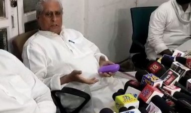 जगदानंद सिंह ने पूछा- हू इज तेजप्रताप.....? मैं लालू और तेजस्वी को जानता हूं