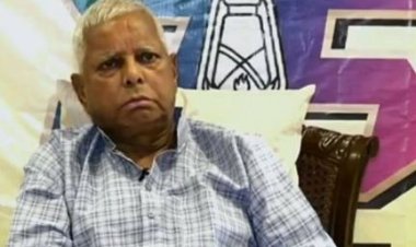 ठीक से चल नहीं पा रहे लालू, डॉक्टर बोले- अभी दिल्ली छोड़ कहीं मत जाइए