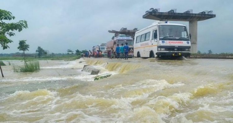 बिहार में गंगा नदी खतरे के निशान से ऊपर,  पटना से बक्सर तक जलप्रलय के हालात