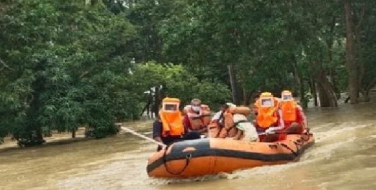 बिहार में बाढ़ का कहर, केंद्रीय जल आयोग ने दो स्टेशन पर जारी किया रेड अलर्ट