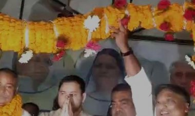 देश की संम्पति को बेचना ही आज राष्ट्र भक्ति है- तेजस्वी प्रसाद यादव