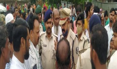 मोबाइल चोरी के आरोप में युवक को पकड़ने के बाद भीड़ ने पीट-पीटकर की हत्या