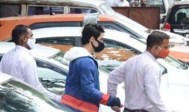एक्ट्रेस से ड्रग्स को लेकर बात कर रहे थे  बेल पर सुनवाई से पहले एनसीबी ने कोर्ट को सौंपी चैट