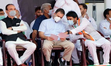 कांग्रेस को जम्मू-कश्मीर में लगा बड़ा झटका, गुलाम नबी आजाद खेमे के नेताओं ने संयुक्त तौर पर दिया इस्तीफा