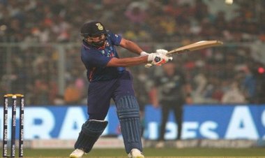 'हिटमैन' ने कैरेबियाई खिलाड़ी का तोड़ा रिकॉर्ड, T20 अंतरराष्ट्रीय में लेफ्ट आर्म पेसर्स को छक्के जड़ने के मामले में दर्ज किया पहला स्थान