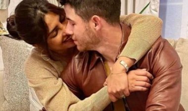अनबन की खबरों के बीच प्रियंका चोपड़ा ने शेयर की पति के साथ रोमांटिक फोटो, फैंस बोले- 'पब्लिक को बस यही चाहिए था