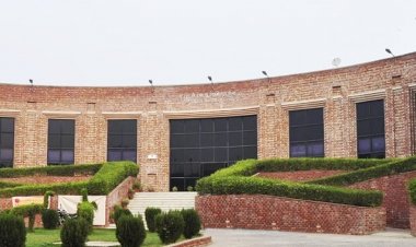 जेेएनयू में बाबरी मस्जिद को दोबारा बनाने की मांग, छात्र संघ ने प्रोटेस्ट मार्च निकाला