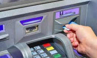 Debit Card फ्रॉड के नए तरीके इस्तेमाल कर रहे जालसाज, बचने के लिए इन सुझावों पर करें गौर