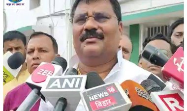 उमेश कुशवाहा ने केंद्र सरकार पर उठाया सवाल कहा भाजपा सिर्फ धर्म और जाति की राजनीती करती है 