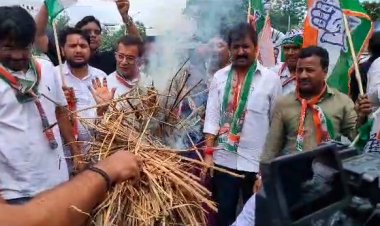 मानहानि मामले में हाईकोर्ट के फैसले के खिलाफ कांग्रेस कार्यकर्ताओं का पटना में प्रदर्शन 