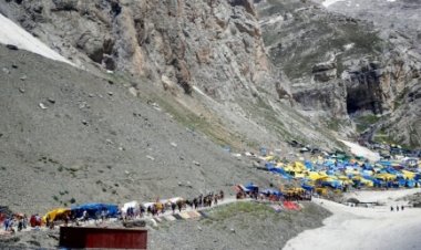 आज भी स्थगित की गई अमरनाथ यात्रा, शिविरों में फंसे हजारों तीर्थयात्री