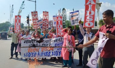 जहानाबाद में आशा कार्यकर्ता संघ का अनोखा विरोध , गीत गाकर सरकार तक रख रही अपनी बात