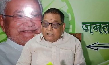 नीरज कुमार ने सम्राट चौधरी पर लगाया गंभीर आरोप, कहा उनकी डिग्री का कुछ पता नहीं चल रहा 