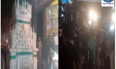 बक्सर में देश प्रेम का जज्बा लिए मनाया गया मोहर्रम, भव्य ताजिया को देखने के लिए लोगों का लगा हुजूम 