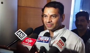 तेज़ प्रताप का बड़ा बयान कहा कहा हमसे बड़ा बाबा कोई नहीं 