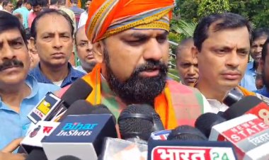 सम्राट चौधरी समेत भाजपा नेताओ ने दिवं/गत अटल बिहारी वाजपेयी की पुण्य/तिथि पर दी श्रद्धां/जलि