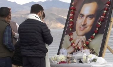राहुल गांधी ने लद्दाख में पैंगोंग झील किनारे पिता राजीव गांधी को दी श्रद्धांजलि, कही दिल को छूने वाली ये बात