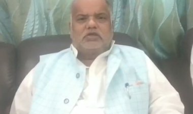 श्रवण कुमार ने गिरिराज सिंह पर किया सियासी ह/मला 