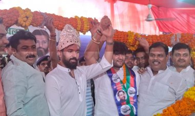 Chirag Paswan का बड़ा बयान कहा मुख्यमंत्री- प्रधानमंत्री बनने का ख्वाब पाले हुए हैं