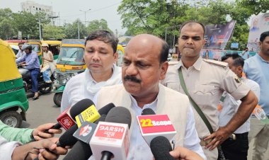 NEET पेपर लीक मामले को लेकर प्रदेश कांग्रेस ने किया ज़ोरदार प्रदर्शन 