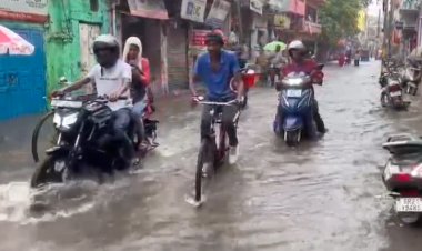 तैरता दिखा शहर, जल जमाव से लोग परेशान , झमाझम बारिश ने बिगड़ी शहर की सूरत