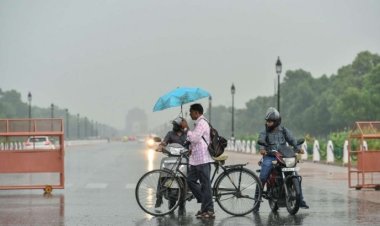Weather Update: दिल्ली-NCR में उमसभरी गर्मी ने निकाला लोगों का पसीना, इन राज्यों में भारी बारिश का अ/लर्ट 
