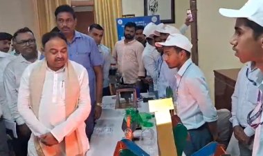 विश्व युवा कौशल दिवस के मौके पर दशरथ मांझी श्रम एवं नियोजन अध्ययन संस्थान में कार्यक्रम का हुआ आयोजन 