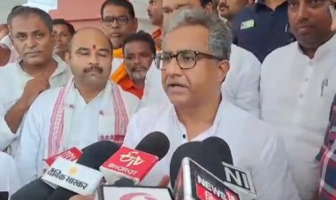 गया ज़िले के विकास एवं अन्य योजनाओं को क्रियान्वित करने के उद्देश्य से गया समाहरणालय में हुई विशेष बैठक