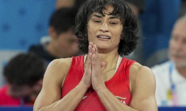 Vinesh Phogat: विनेश फोगाट के सिल्वर मेडल पर आज कितने बजे आएगा फैसला? वर्ल्ड रेसलिंग में बदला जा सकता है नियम
