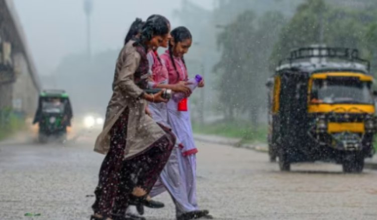 Bihar Weather: बिहार में आज भी होगी झमाझम बारिश, 6 जिलों में भारी वर्षा का अ/लर्ट