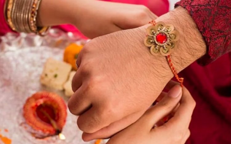 Raksha Bandhan : भाई बहन के अटूट प्यार का पर्व रक्षाबंधन 19 अगस्त को मनाया जाएगा 