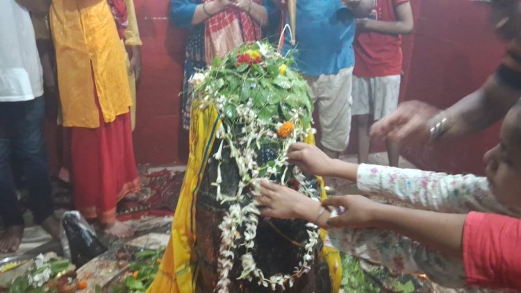 गया में माता सती के साथ अर्धनारीश्वर के रूप में विराजमान है महादेव