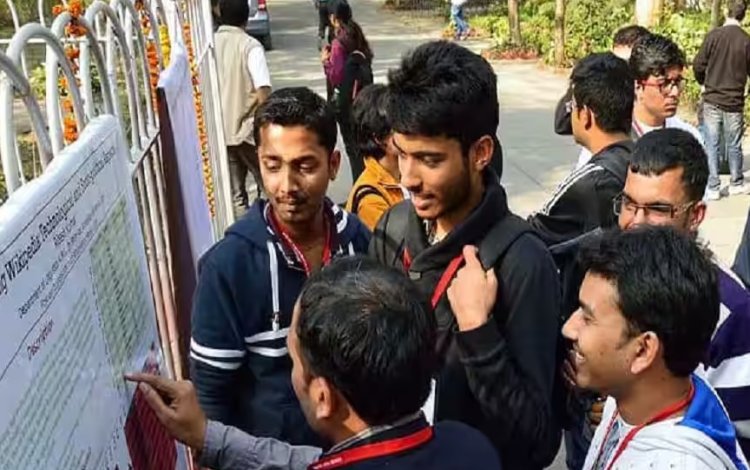 जेईई (मेन) के नतीजे घोषित, 24 परीक्षार्थियों को मिले 100 पर्सेंटाइल; देखें टॉपर्स लिस्ट