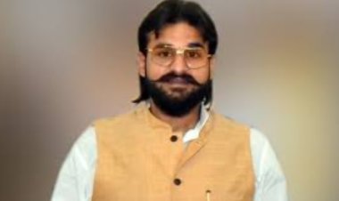 मुख्तार अंसारी के बेटे अब्बास अंसारी को कोर्ट से बड़ा झटका, हेट स्पीच मामले में 2 साल की सजा