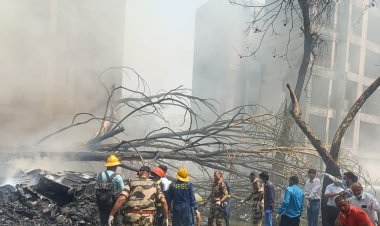 अहमदाबाद विमान हादसा: रेस्क्यू ऑपरेशन जारी, किसी के बचने की उम्मीद नहीं