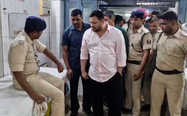 तेजस्वी यादव की सुरक्षा में बड़ी चूक, काफिले में तेज़ रफ्तार ट्रक की टक्कर: साजिश या लापरवाही?