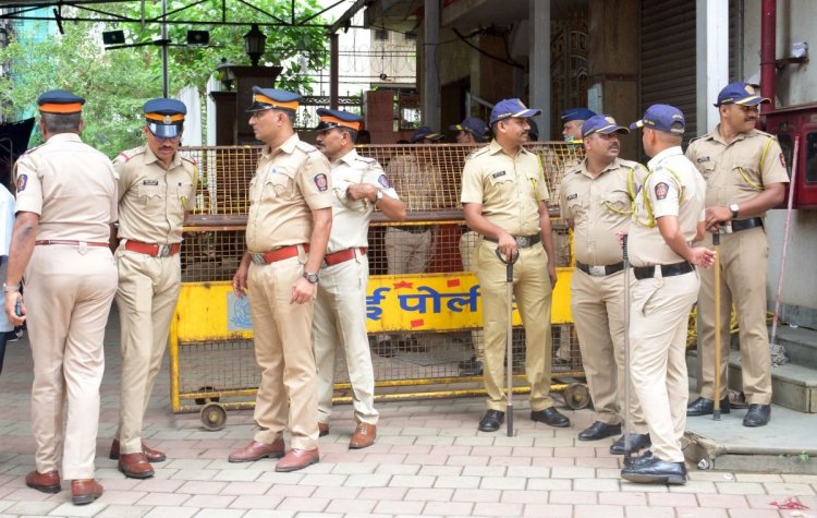 मुंबई में इंटरनेशनल स्कूलों को धमकी: बम से उड़ाने की चेतावनी से हड़कंप