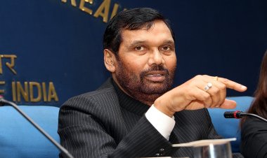 राम विलास पासवान: बिहार के ‘मौसम वैज्ञानिक’ और दलित राजनीति के दमदार चेहरे की कहानी