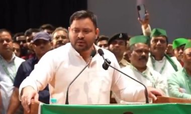 EPIC नंबर विवाद: चुनाव आयोग के नोटिस पर बोले तेजस्वी यादव – इसमें क्या बड़ी बात है?