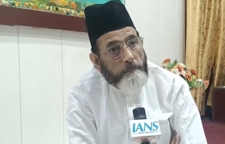कांवड़ यात्रा पर विवाद: ‘नेम प्लेट सही, लेकिन पैंट उतरवाना आतंकवाद’ — मौलाना तौकीर रजा का बयान
