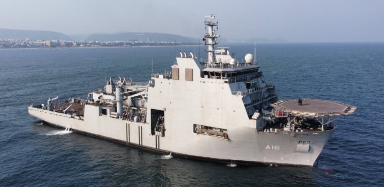 भारत की बढ़ती ताकत: INS निस्तार, 100% स्वदेशी AK-203 ‘शेर’ राइफल और 3 मिसाइल टेस्ट्स से दहला दुश्मन