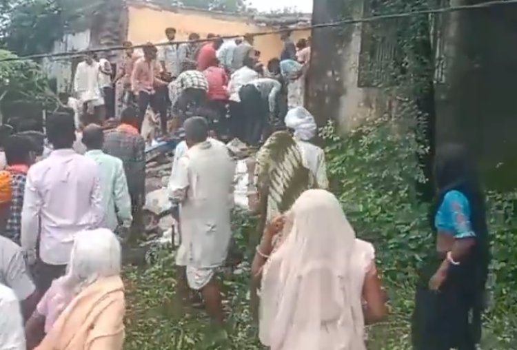 झालावाड़ स्कूल हादसा: जर्जर छत गिरने से 7 मासूमों की मौत, कई घायल; बचाव कार्य जारी